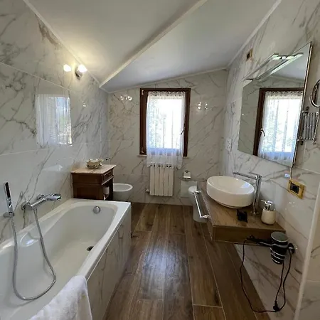 Bed & Breakfast L'albero Del Pepe *