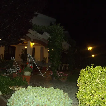 Bed & Breakfast L'albero Del Pepe