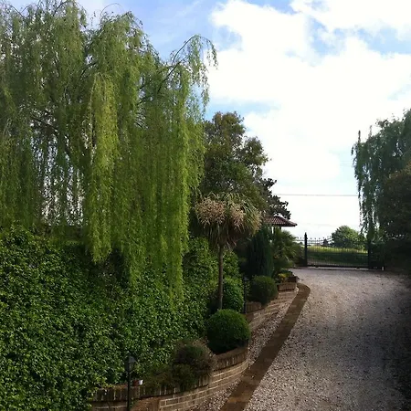 Bed & Breakfast L'albero Del Pepe Fiano Romano