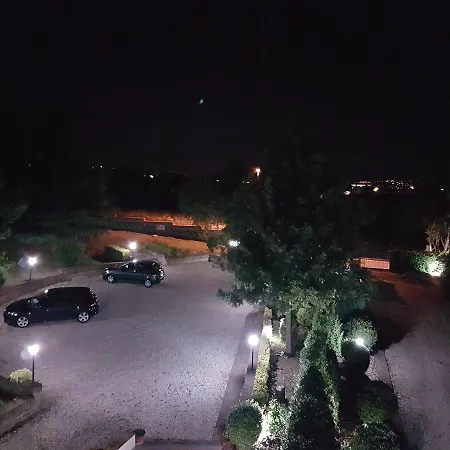 Bed & Breakfast L'albero Del Pepe *